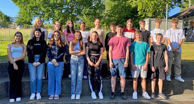 Klassenfoto_9c Bodenacker Schulhaus_Münchenbuchsee_bearb